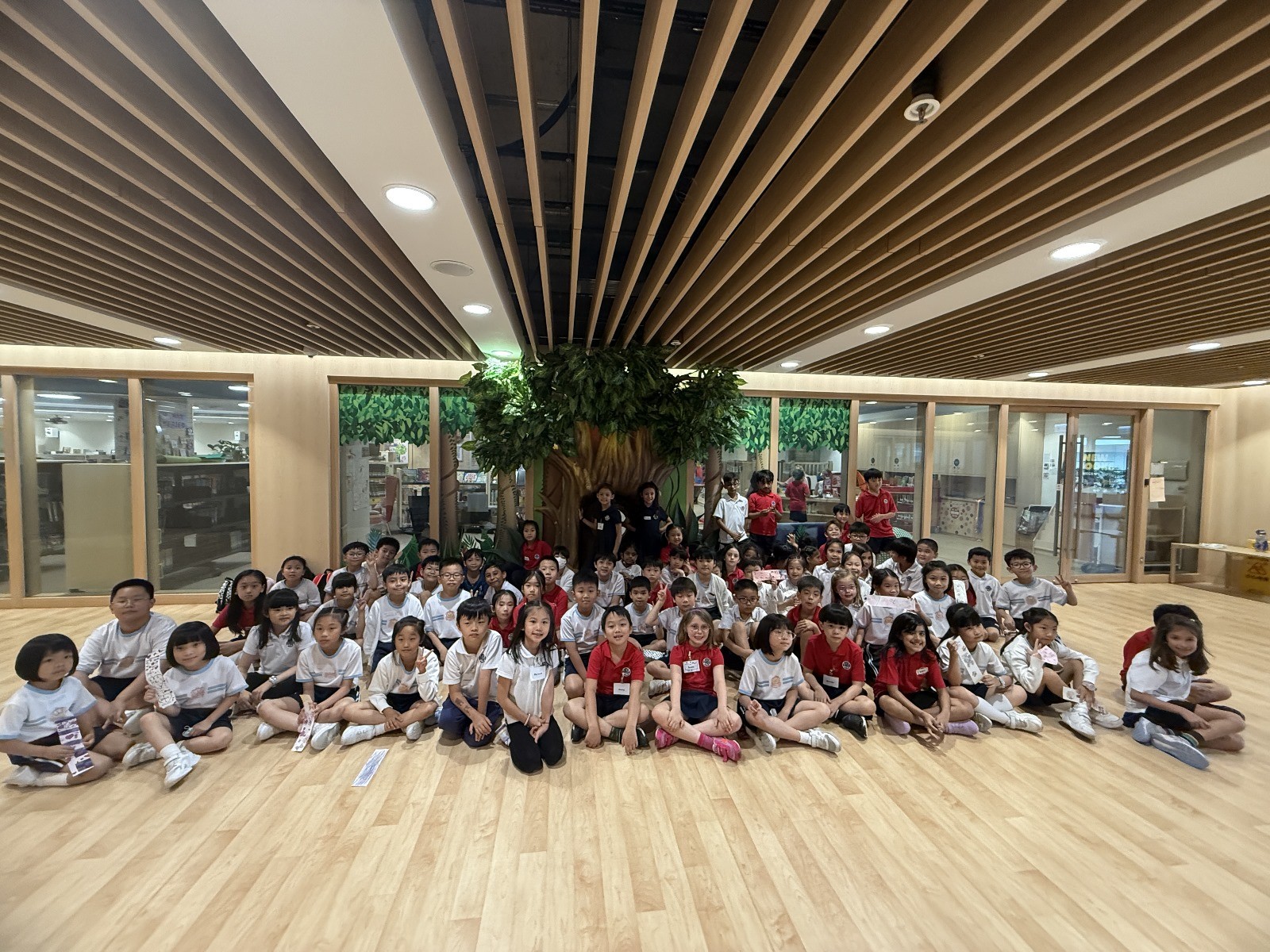 (2024-25)「閱讀馬拉松——到訪HKIS」(5月26日)